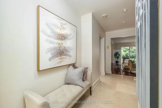 Additional image 6 of 43 Snowshoe Millway