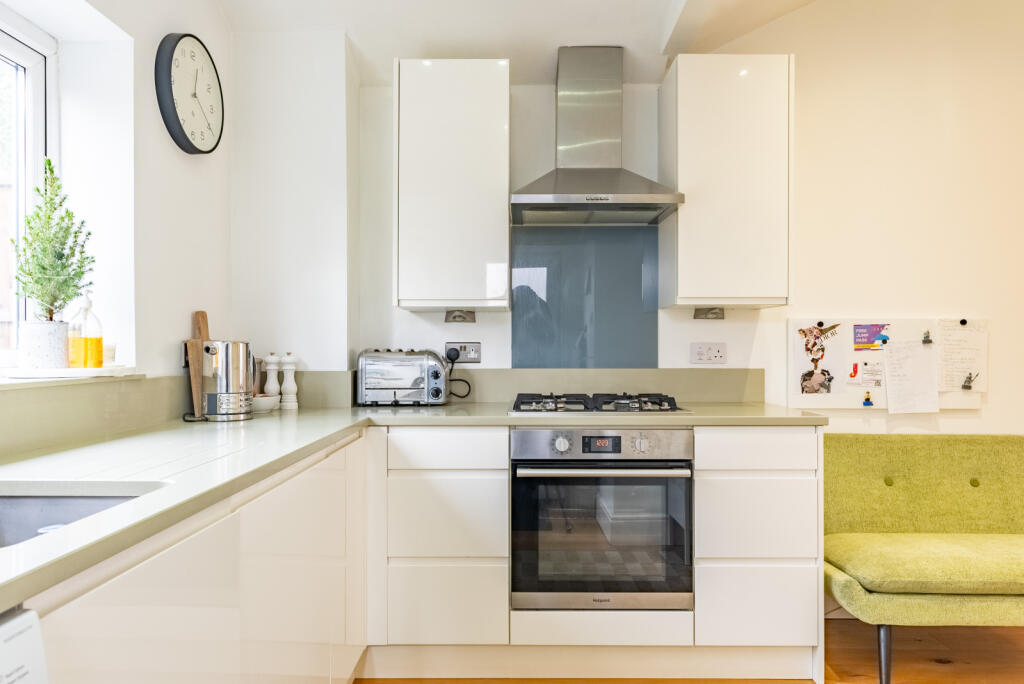 Additional image 8 of Leyland Avenue, St. Albans, Hertfordshire, AL1