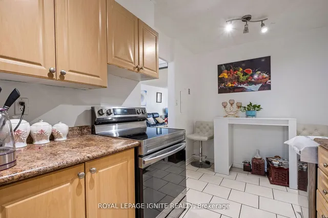 Additional image 12 of 180 Markham Rd Unit 201