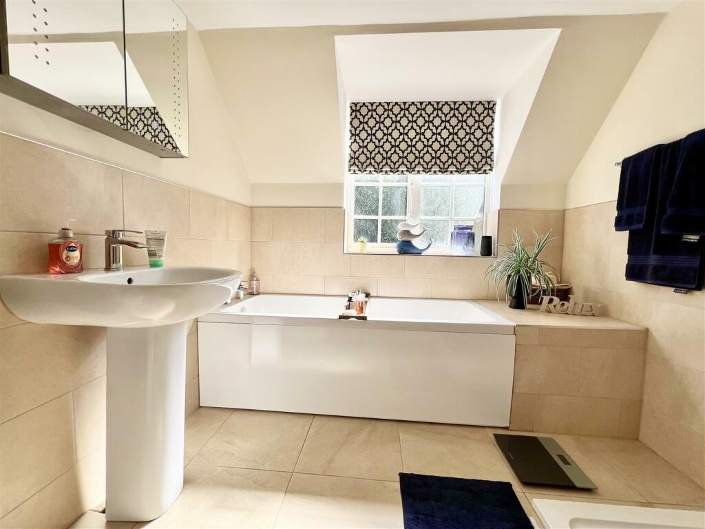 Additional image 24 of Hodgetts Drive, Halesowen