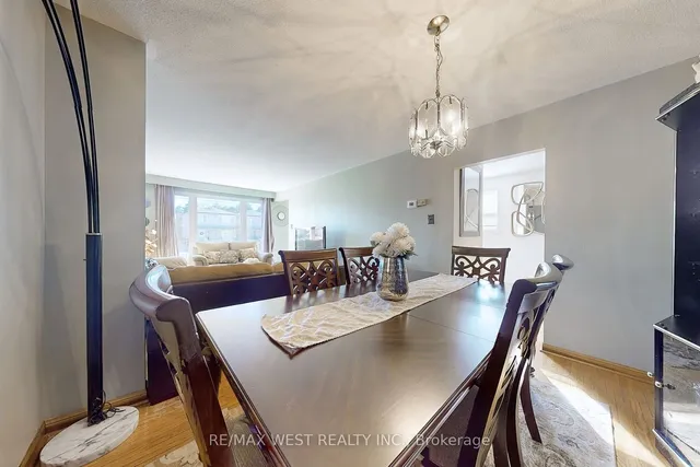 Additional image 17 of 78 Primula Cres