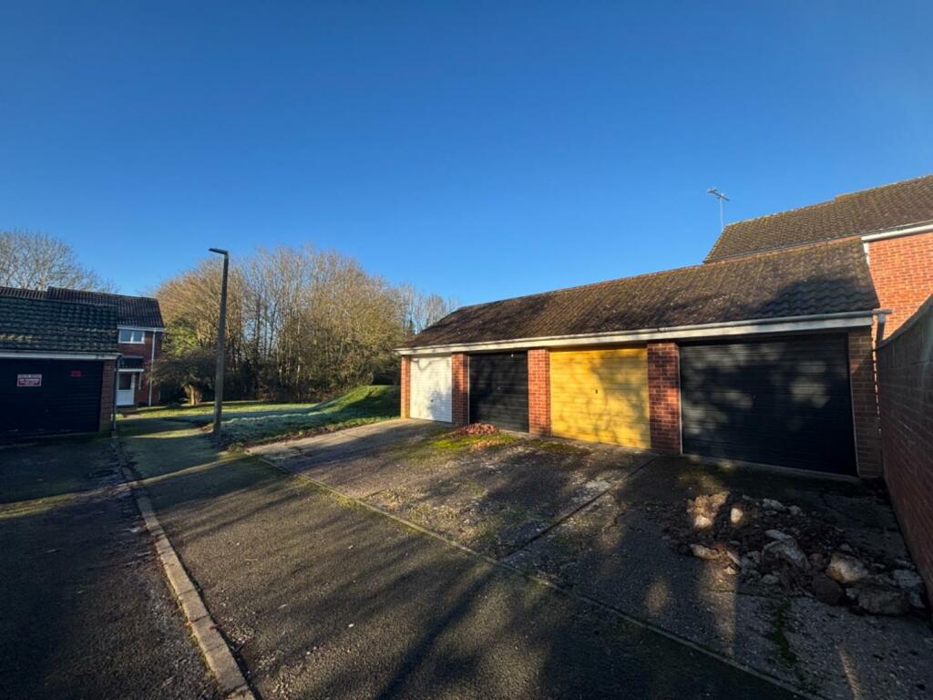 Additional image 8 of Abbotswood Close, Redditch B98