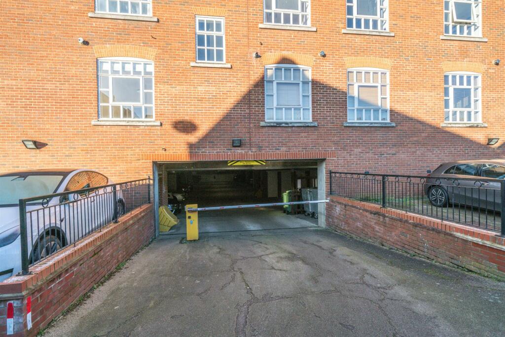 Additional image 14 of Milliners Court, Lattimore Road, St. Albans