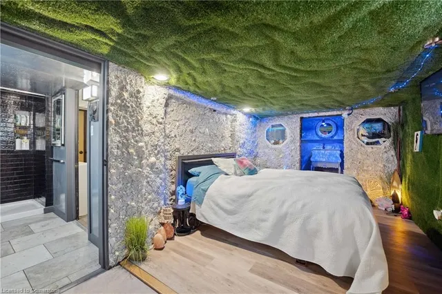 Additional image 37 of 33 Leslie Dr