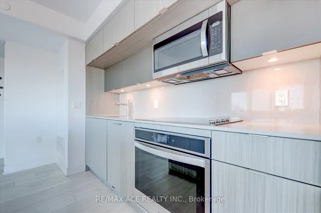 Additional image 13 of 575 Bloor St Unit 1703