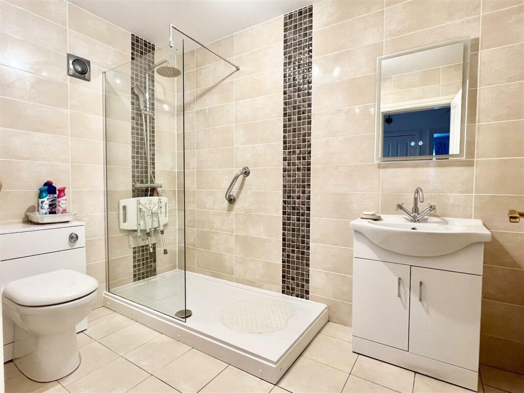 Additional image 16 of Tromans Close, Cradley Heath