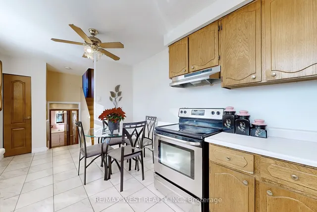 Additional image 23 of 78 Primula Cres