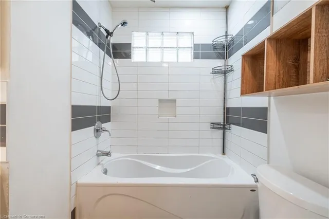 Additional image 18 of 1221-1223 Main St