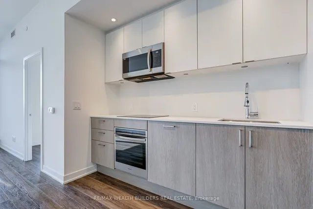Additional image 7 of 1928 Lake Shore Blvd Unit 4209