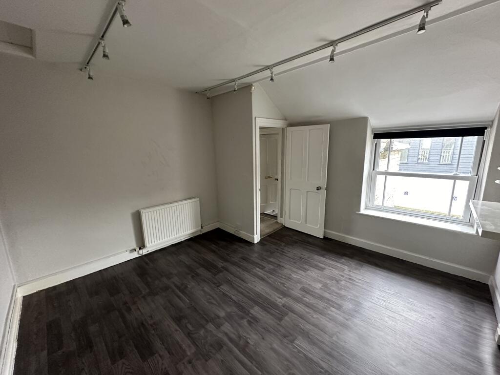 Additional image 4 of The Old Manse, 122 High Street, Street, BA16 0ER