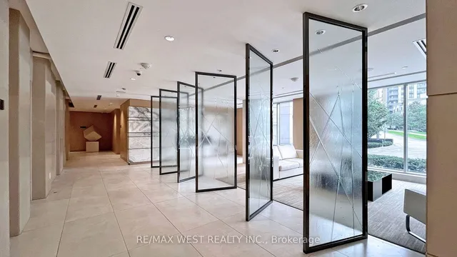 Additional image 8 of 120 Harrison Garden Blvd Unit 1427