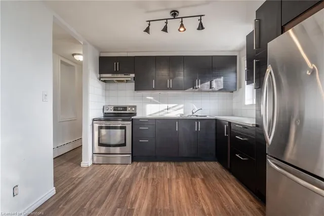 Additional image 12 of 1221-1223 Main St