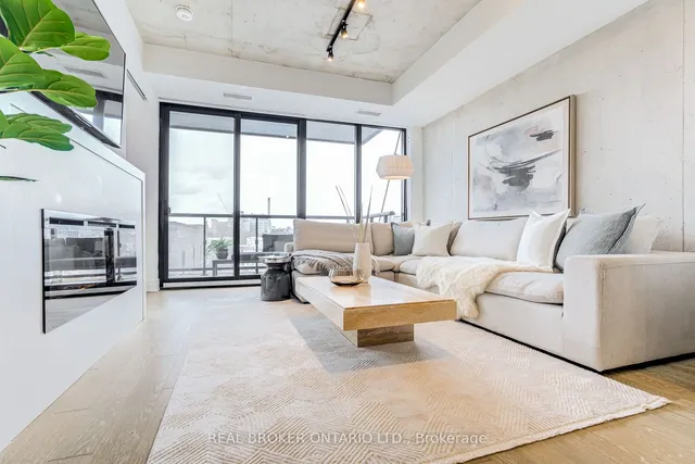 Additional image 6 of 608 Richmond St Unit 717