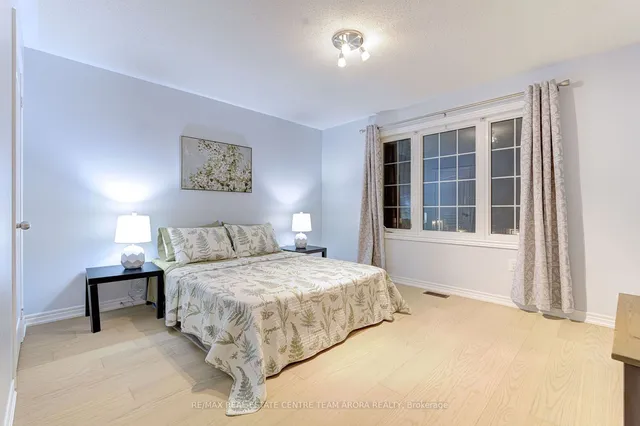 Additional image 28 of 8 Kawana Rd