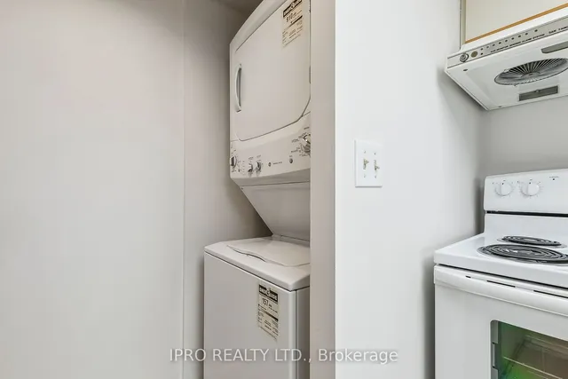 Additional image 9 of 2466 Eglinton Ave Unit 707