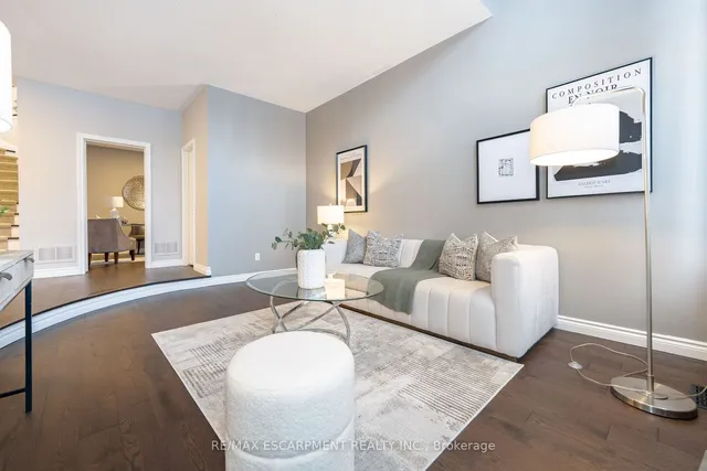 Additional image 6 of 1185 Lindenrock Dr