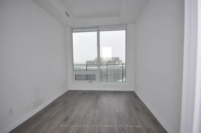 Additional image 20 of 4208 Dundas St Unit 702