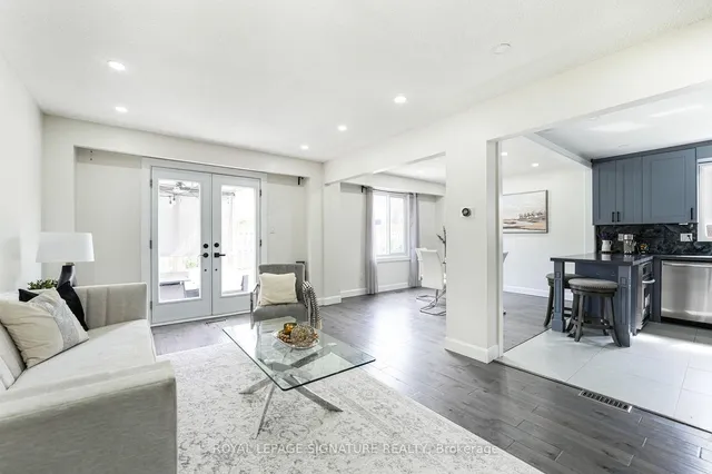 Additional image 10 of 1521 Ealing Crt