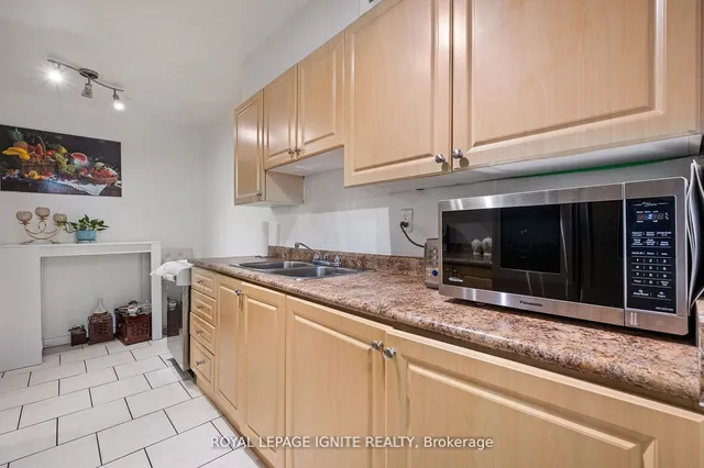 Additional image 11 of 180 Markham Rd Unit 201