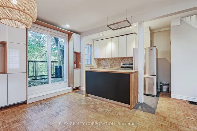 Additional image 6 of 193 Coxwell Ave