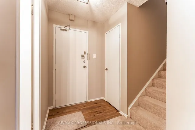 Additional image 23 of 4064 Lawrence Ave Unit 515