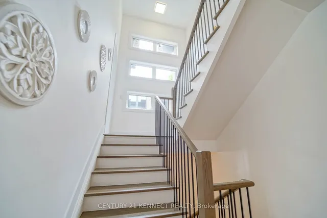 Additional image 24 of 23 Blueking Cres