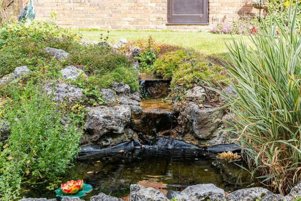 Additional image 22 of Birch Grove, Welwyn