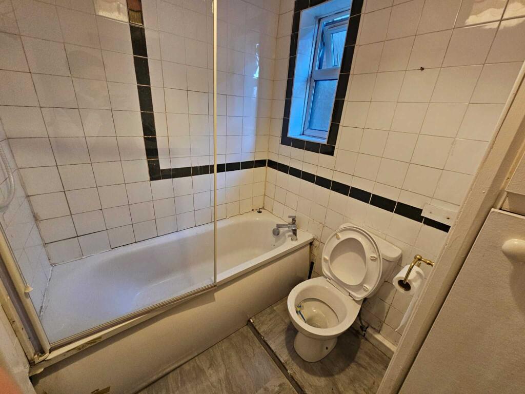 Additional image 8 of Stratford Road, Hall Green