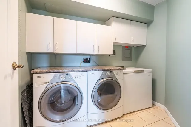 Additional image 27 of 5280 Lakeshore Rd Unit 911