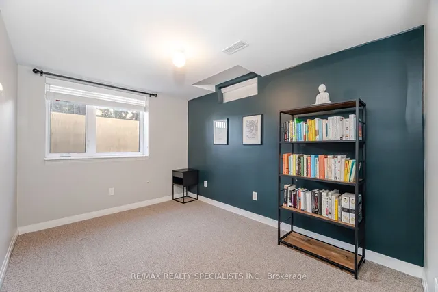 Additional image 16 of 1208 Main St Unit 104