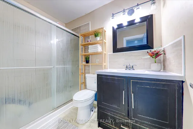 Additional image 17 of 109 Crittenden Sq