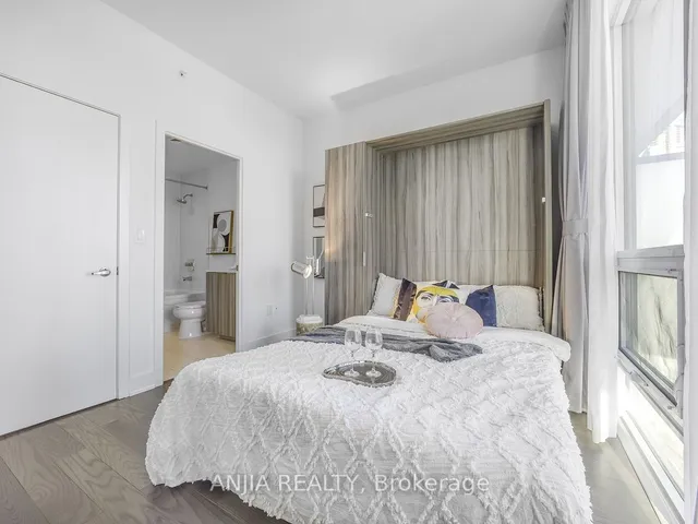 Additional image 18 of 955 Bay St Unit 3003