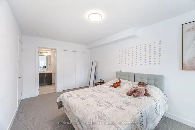 Additional image 6 of 155 Veterans Dr Unit 7