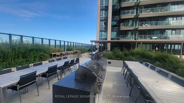 Additional image 35 of 1926 Lake Shore Blvd Unit 4015