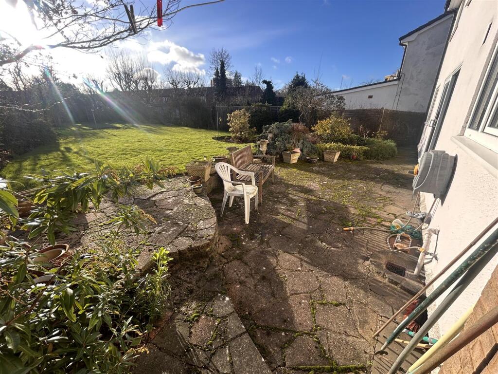 Additional image 27 of St Albans Road East, Hatfield