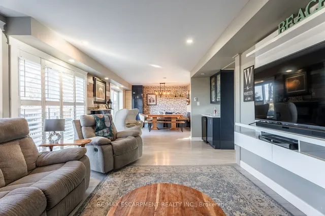 Additional image 10 of 735 Beach Blvd