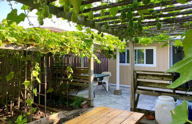 Additional image 27 of 48 Tidworth Sq