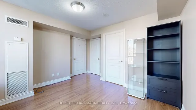 Additional image 15 of 10 Northtown Way Unit 911