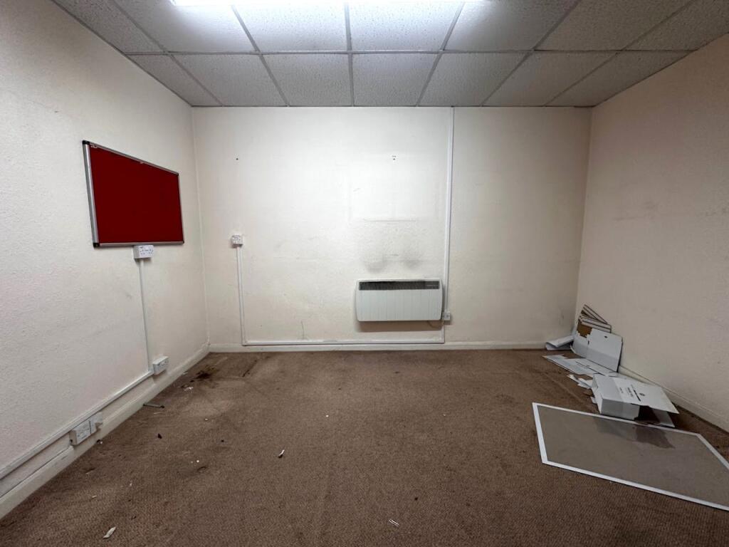 Additional image 5 of 657 Kingstanding Road, Birmingham, B44 9RH