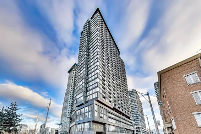 Additional image 26 of 19 Western Battery Rd Unit 1816