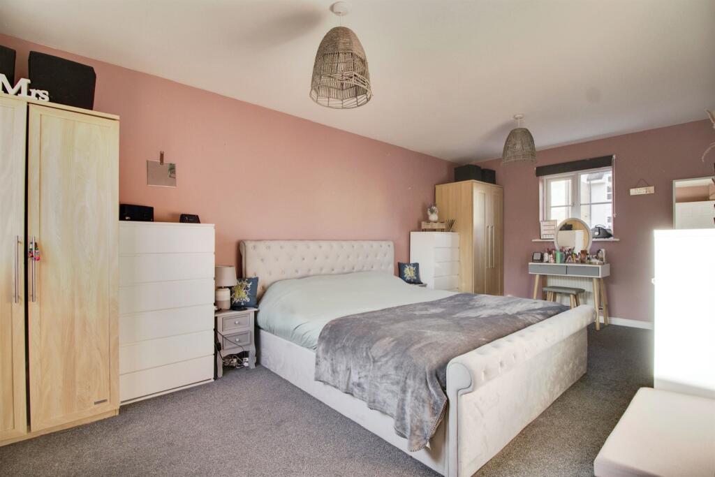 Additional image 9 of Eddington Crescent, WELWYN GARDEN CITY