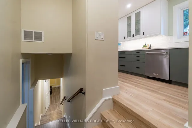 Additional image 20 of 955 Cloverleaf Dr