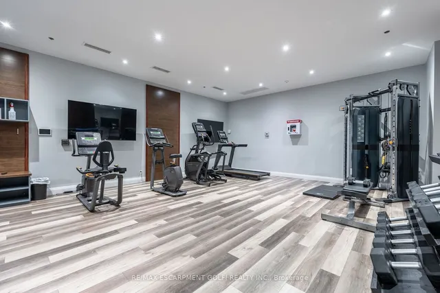 Additional image 37 of 1 Redfern Ave Unit 329