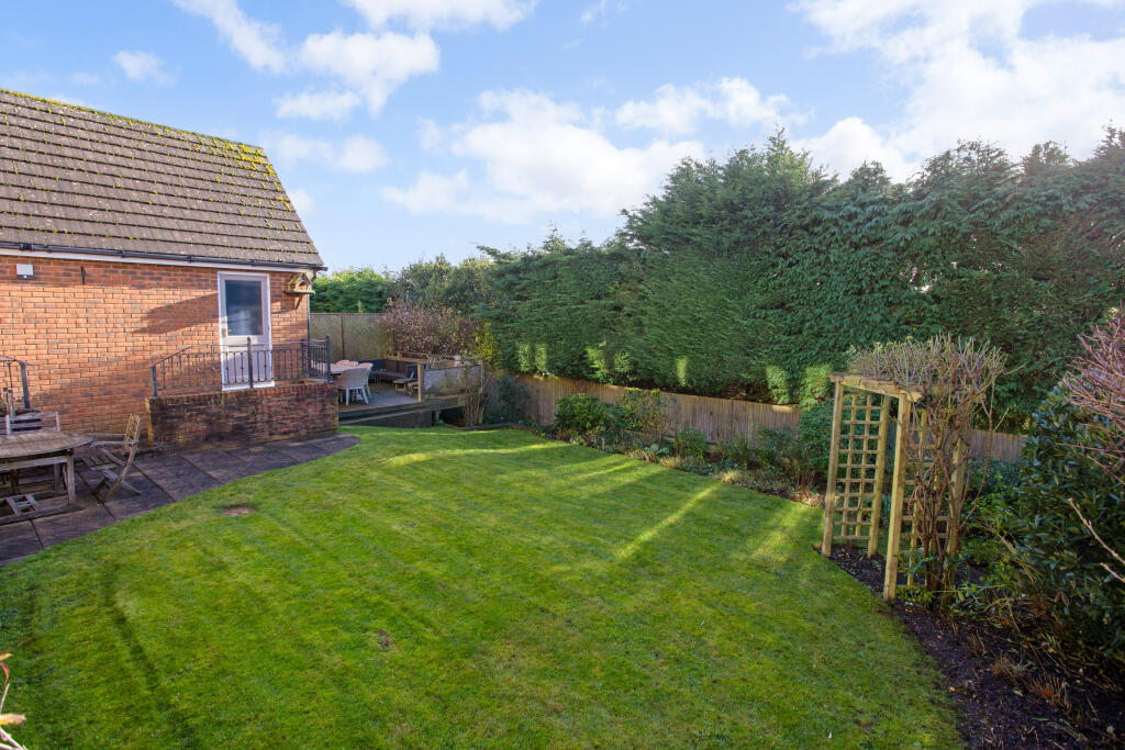 Additional image 7 of Nimrod Close, St. Albans, AL4