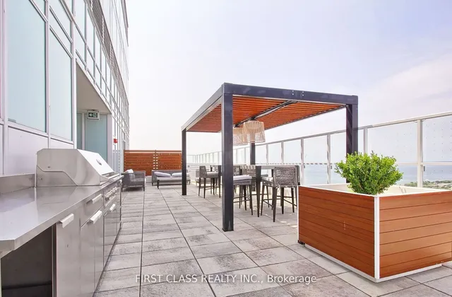 Additional image 15 of 19 Bathurst St St Unit 2008