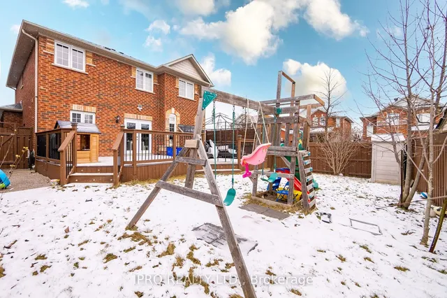 Additional image 37 of 1038 Laurier Ave