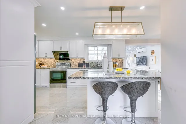 Additional image 15 of 1284 Falgarwood Dr