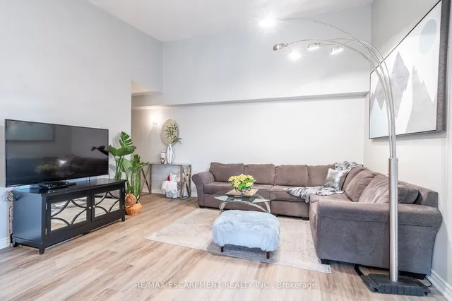 Additional image 4 of 2085 Appleby Line Unit 410