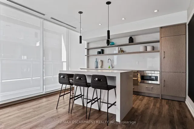 Additional image 30 of 212 King William St Unit 619