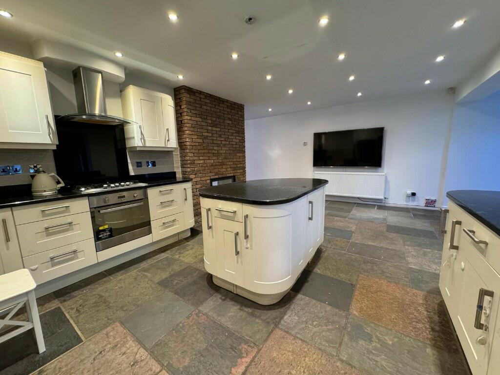 Augustus Road, Birmingham, B15